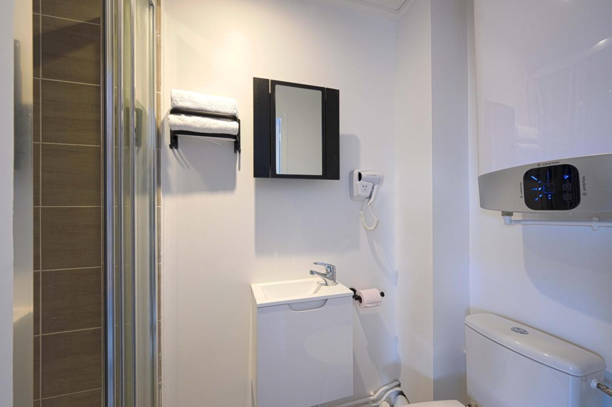 Modern Bright Apartment In Appart'Hotel Saint-Maur-des-Fosses Ngoại thất bức ảnh